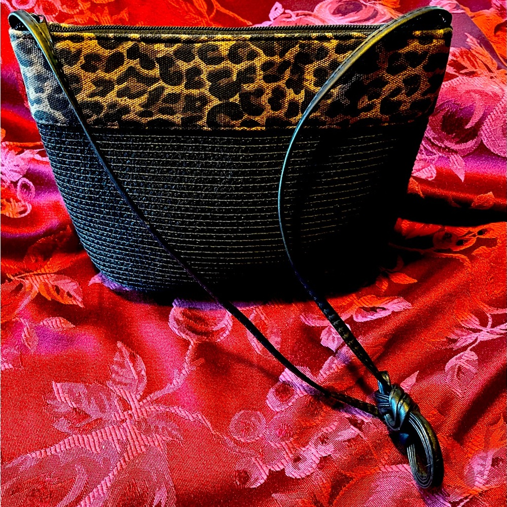 Sassy Cheetah Crossbody Bag